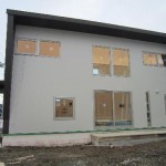 027
