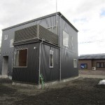 049 (2)