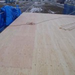 屋根工事中